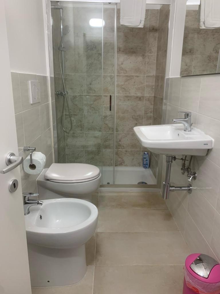 La Casa Di Gio' Hotel Fiumicino Ngoại thất bức ảnh